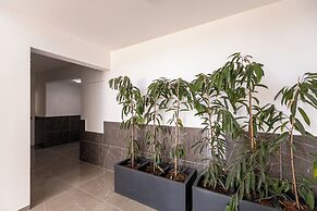 YAMAS Urban Living Pool Penthouse Marvel