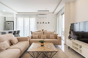 YAMAS Urban Living Pool Penthouse Marvel