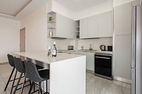 YAMAS Urban Living Pool Penthouse Marvel