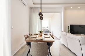 YAMAS Urban Living Pool Penthouse Marvel
