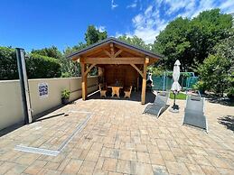 Comfortable Home With Private Pool