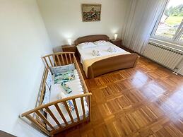 Comfortable Home With Private Pool