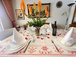 Comfortable Home With Private Pool