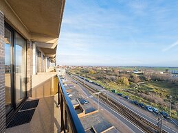 Bright Apartment Near the Center