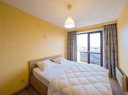 Bright Apartment Near the Center