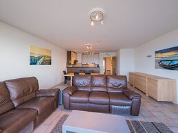 Bright Apartment Near the Center