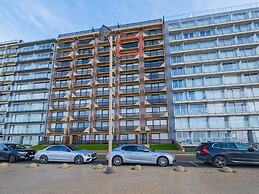 Bright Apartment Near the Center