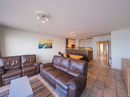 Bright Apartment Near the Center