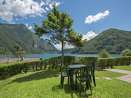 Belvilla by OYO Lake-view Holiday Home With Garden
