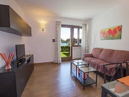 Belvilla by OYO Lake-view Holiday Home With Garden