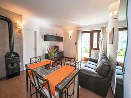 Belvilla by OYO Lake-view Holiday Home With Garden
