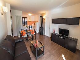 Belvilla by OYO Lake-view Holiday Home With Garden