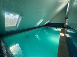 Relaxing Villa With Pool