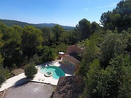 Holiday Home With Large Garden and Pool