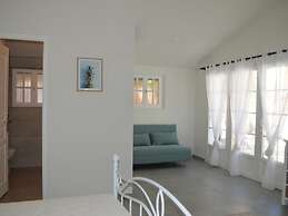 Holiday Home With Large Garden and Pool