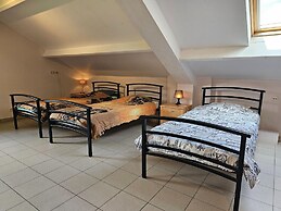 Luxurious Cottage With Panoramic View of Stavelot