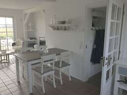 At the Old Sea Dike Comfortable Vacation Home