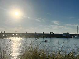 At the Old Sea Dike Comfortable Vacation Home