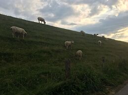 At the Old Sea Dike Comfortable Vacation Home