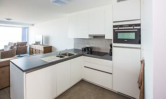 Apartment With Hinterland Views
