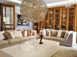 Luxury Villa With Private Pool