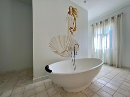 Luxury Villa With Private Pool