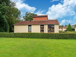 Holiday Home in South Holland With Shared Pool