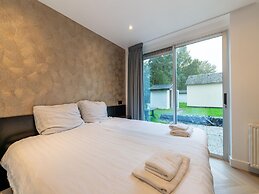 Holiday Home in South Holland With Shared Pool