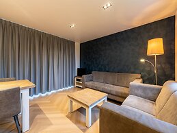 Holiday Home in South Holland With Shared Pool