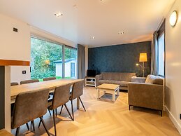 Holiday Home in South Holland With Shared Pool