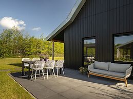 Modern Villa With Spacious Garden