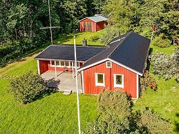 4 Person Holiday Home in Askersund