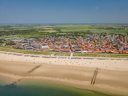 Lovely Apartment by the sea