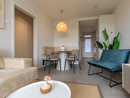 Lovely Apartment by the sea