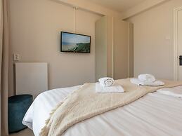 Lovely Apartment by the sea