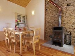 Atmospheric Gite With Large Terrace
