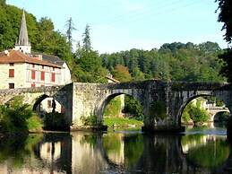 Atmospheric Gite With Large Terrace