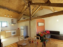 Atmospheric Gite With Large Terrace