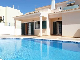 Modern Villa With Private Swimming Pool Close to Albufeira Old Village