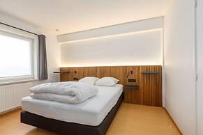 Attractive Apartment on the 2nd Floor