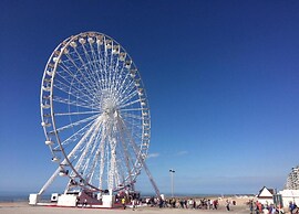 Apartment in Nieuwpoort by Beach