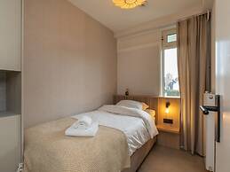 Lovely Seaside Apartment for Three