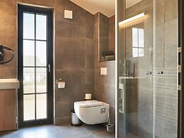 Luxury Villa With Sauna, 200 m. From the ski Area