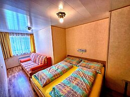 Spacious Apartment in Gortipohl With Garden