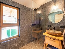 Appealing Chalet in Wolting With Sauna