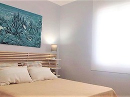 Belvilla by OYO Beachfront Apartment