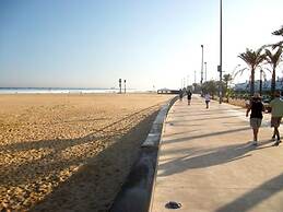 Belvilla by OYO Beachfront Apartment