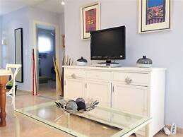 Belvilla by OYO Beachfront Apartment