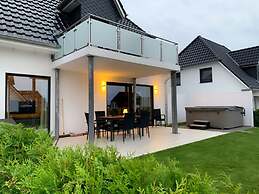 Haus Seeblick Modern Retreat