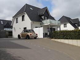 Haus Seeblick Modern Retreat